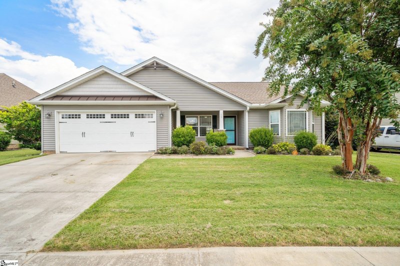 Property image 3 at 10 Dunbrook Drive, Simpsonville, SC 29680