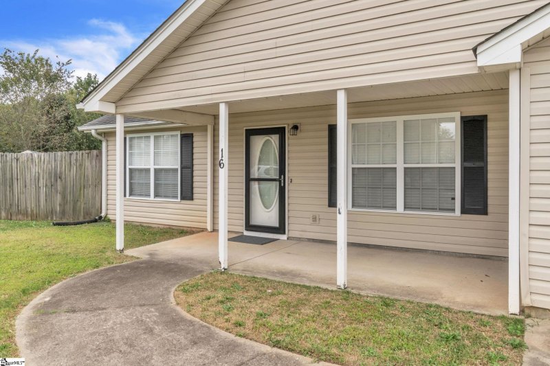 Property image 3 at 16 Spring Vista Court, Fountain Inn, SC 29644