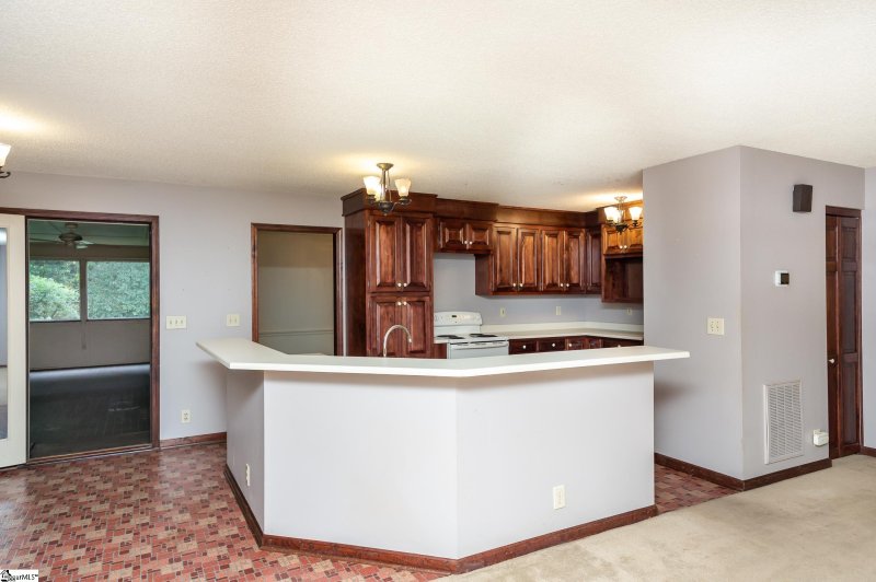 Property image 5 at 208 Yellow Poplar Court, Simpsonville, SC 29681