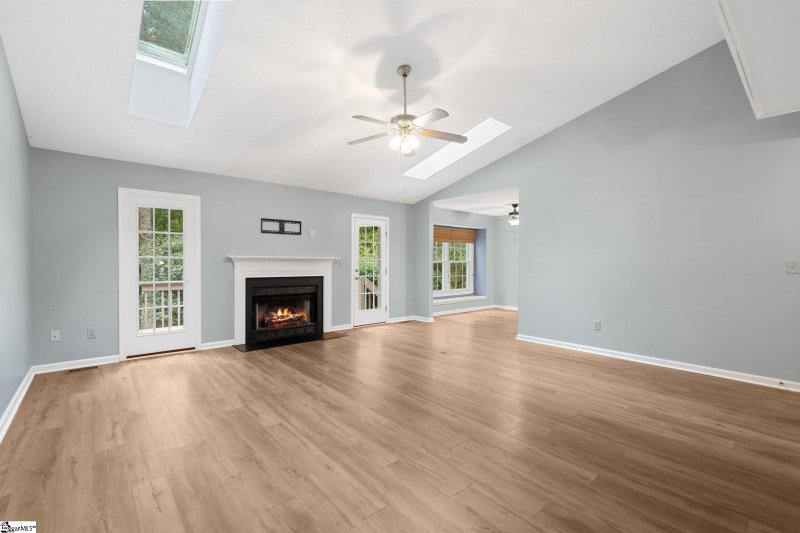 Property image 3 at 112 Boxelder Lane, Simpsonville, SC 29680