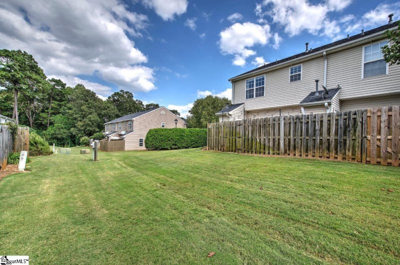 Property image 3 at 619 Graythorn Lane, Greenville, SC 29607