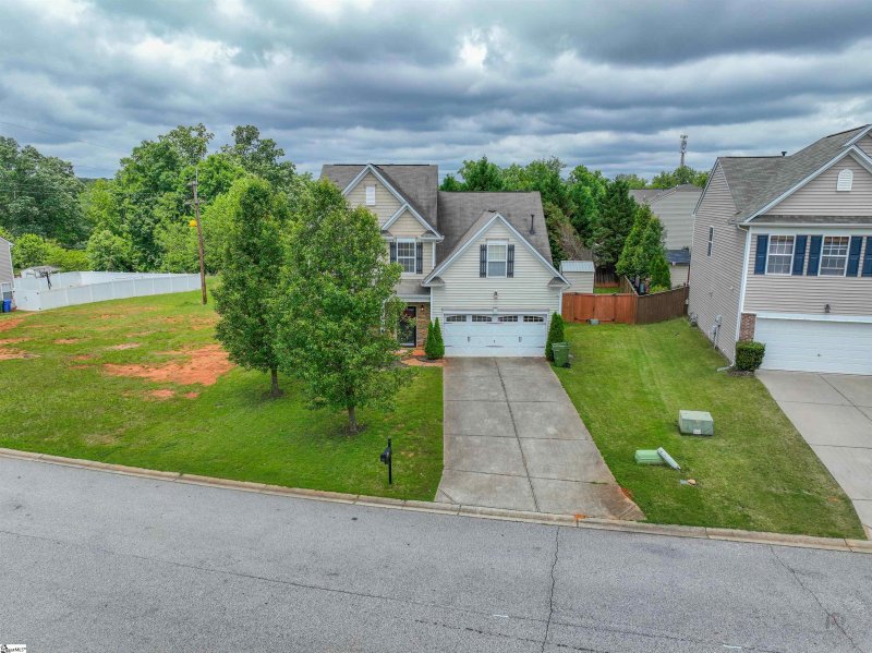 Property image 2 at 9 timlin Drive, Greenville, SC 29607