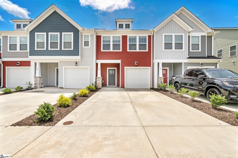 Property image 2 at 59 Mardale Lane, Greenville, SC 29609