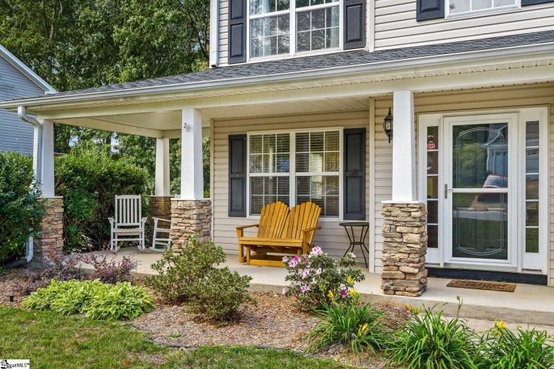 Property image 2 at 205 Gold Thread Way, Taylors, SC 29687