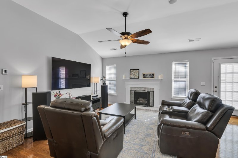 Property image 4 at 206 Windsong Drive, Greenville, SC 29615