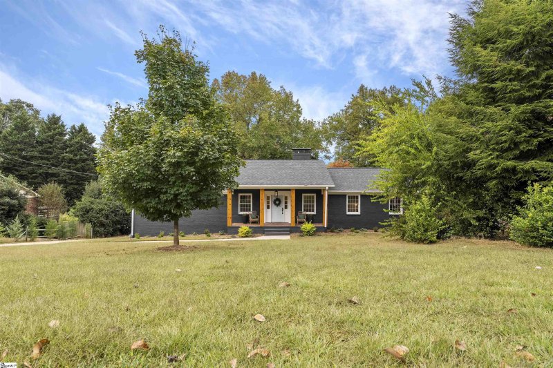 Property image 3 at 210 Hermitage Road, Greenville, SC 29615