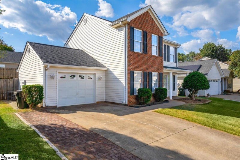 Property image 3 at 100 Chartwell Drive, Greer, SC 29650