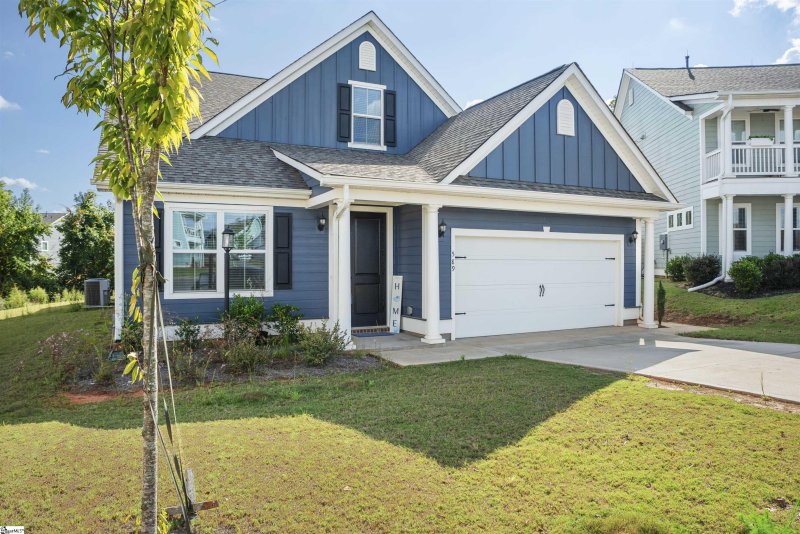 Property image 2 at 589 Backacre Court, Greer, SC 29651