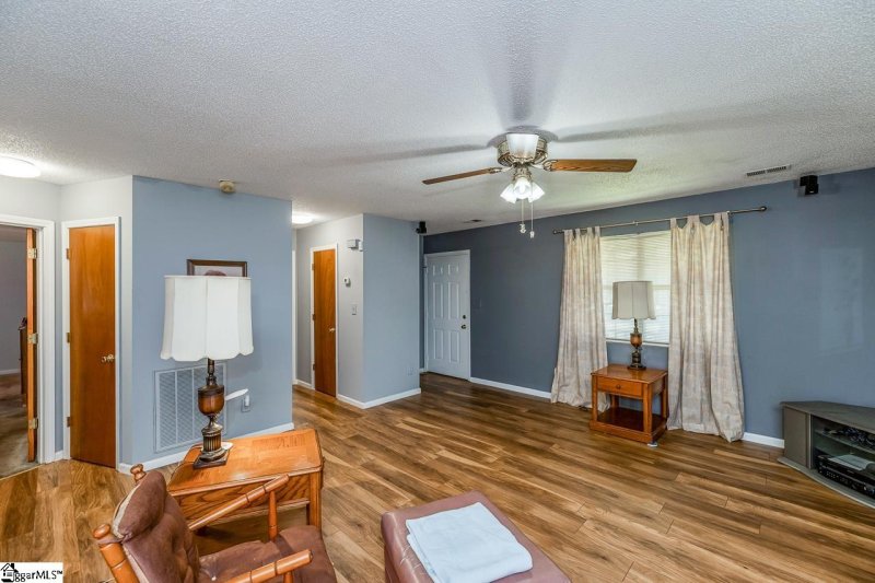 Property image 5 at 213 Ashmore Bridge Road, Mauldin, SC 29662