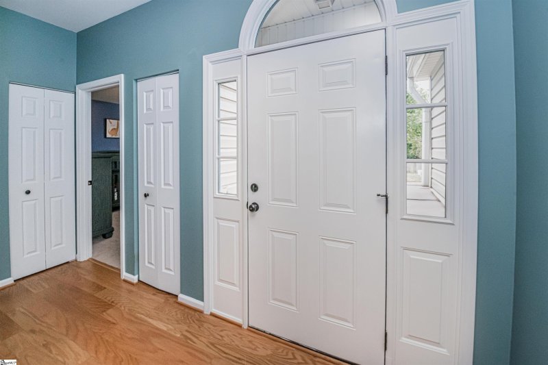 Property image 4 at 214 Big Fox Lane, Greer, SC 29650