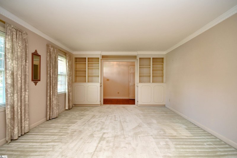 Property image 5 at 518 Poinsettia Drive, Simpsonville, SC 29681