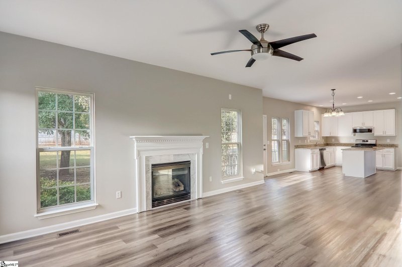 Property image 4 at 104 Ivory Glen Court, Greenville, SC 29611-7571