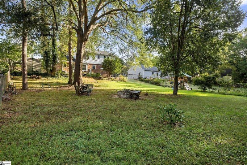 Property image 4 at 5048 Maplewood Drive, Greenville, SC 29615