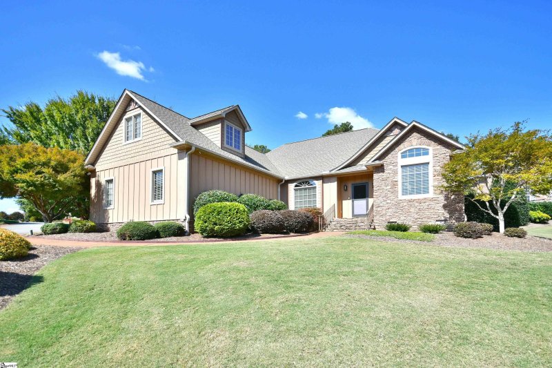 Property image 2 at 204 Tuscan Ridge Trail, Inman, SC 29349