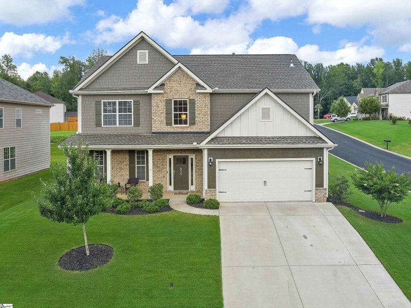 636 Diamond Ridge Way