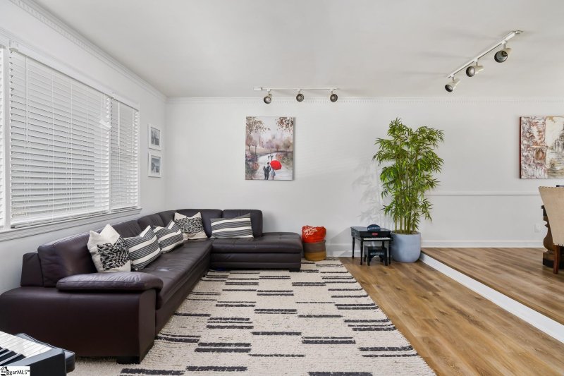 Property image 5 at 106 Holly Road, Taylors, SC 29687