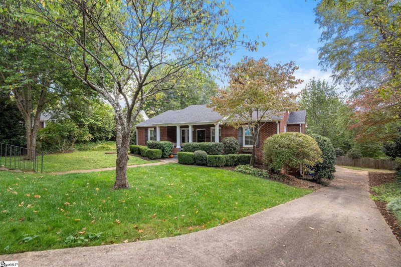 Property image 2 at 414 Longview Terrace, Greenville, SC 29605