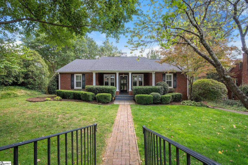 Property image 3 at 414 Longview Terrace, Greenville, SC 29605