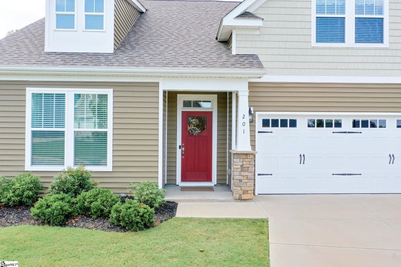 Property image 3 at 201 Foxbank Circle, Greer, SC 29651