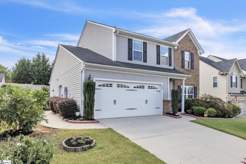 Property image 3 at 208 Wateree Way, Simpsonville, SC 29680