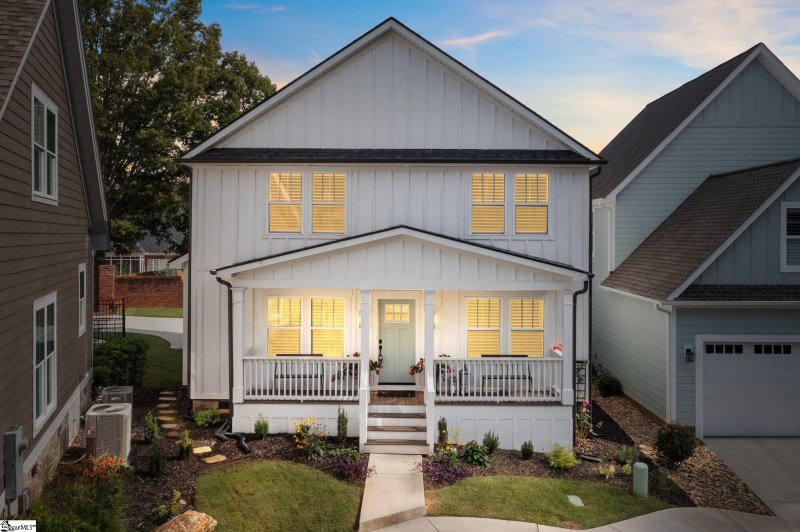 Property image 2 at 121 Worthington Court, Simpsonville, SC 29681