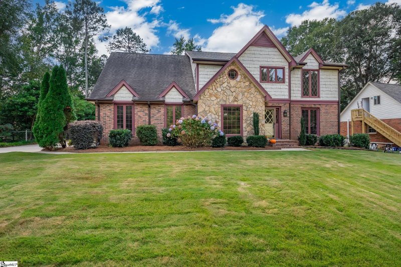 Property image 3 at 512 Windward Way, Greer, SC 29650