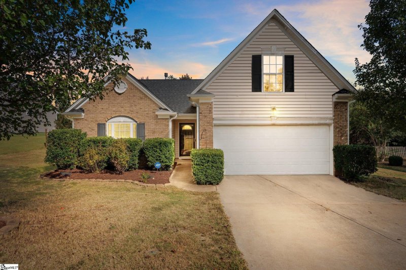 Property image 2 at 8 Avocet Lane, Simpsonville, SC 29680