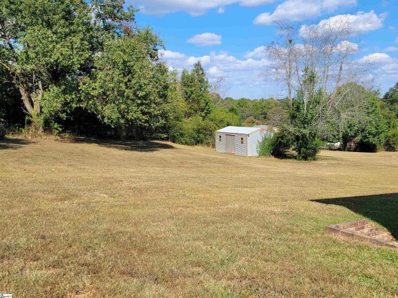 Property image 3 at 203 Woodfield Drive, Piedmont, SC 29673