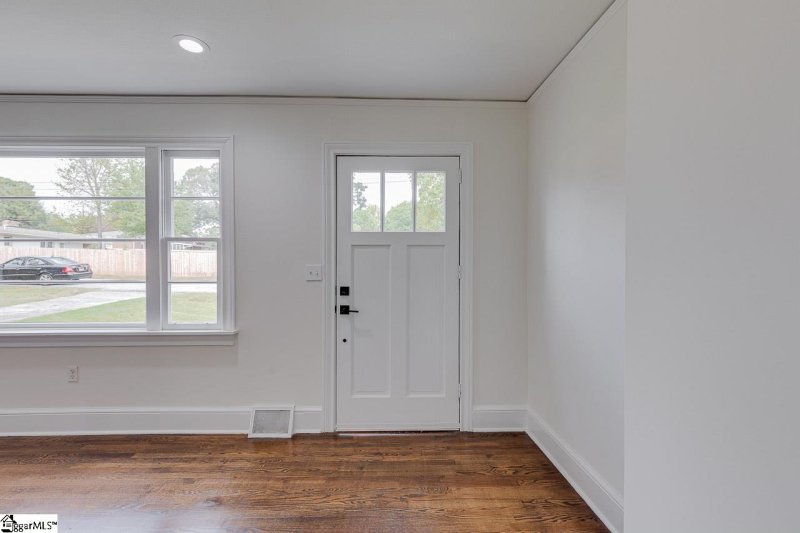 Property image 4 at 17 Runion Drive, Taylors, SC 29687