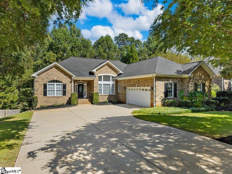 622 New Tarleton Way