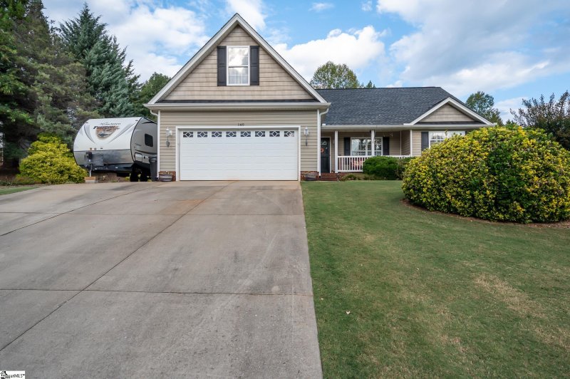 Property image 3 at 140 Brooke Lee Circle, Taylors, SC 29687