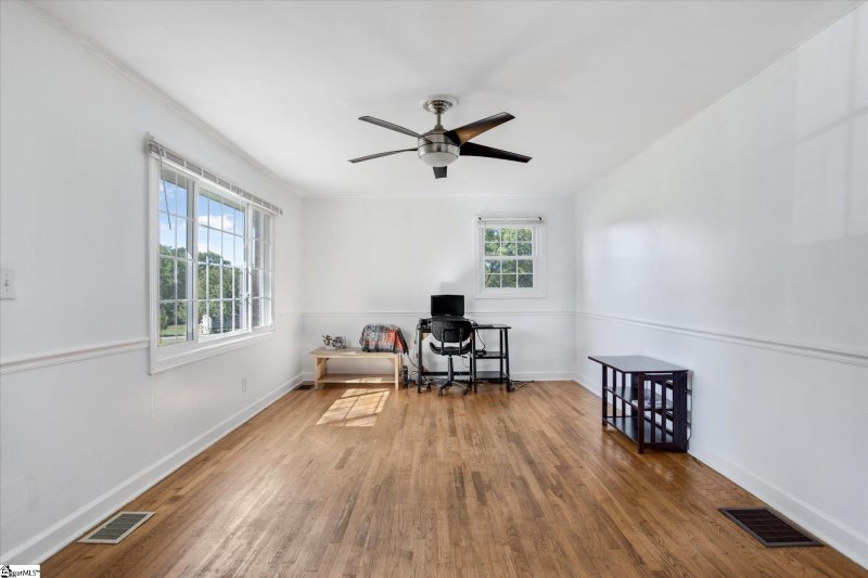 Property image 5 at 9 El Paso Drive, Greenville, SC 29617