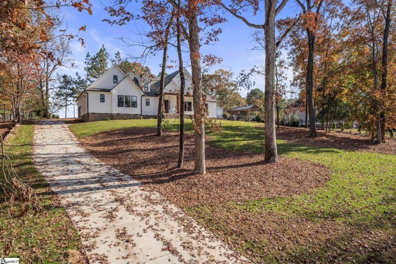 Property image 2 at 107 Linkside Drive, Anderson, SC 29621