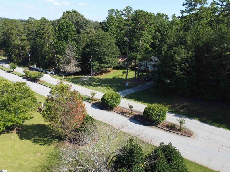 Property image 3 at 111 Hickory Trail, Westminster, SC 29693
