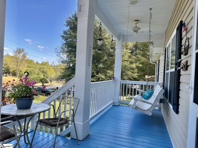 Property image 4 at 111 Hickory Trail, Westminster, SC 29693