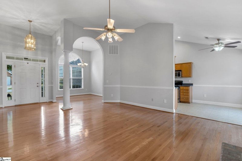 Property image 4 at 34 Glenaire Drive, Greer, SC 29650