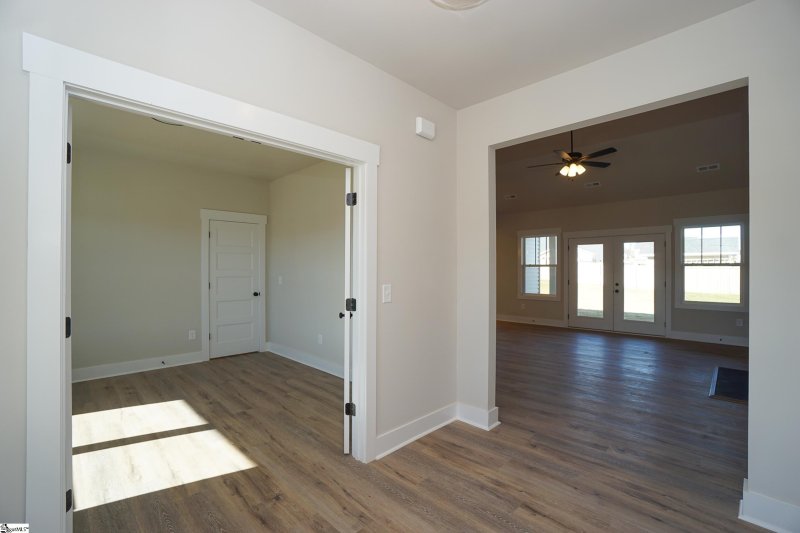 Property image 4 at 1013 Waterside Drive, Easley, SC 29642