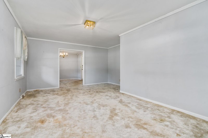 Property image 4 at 12 Covington Road, Greenville, SC 29617