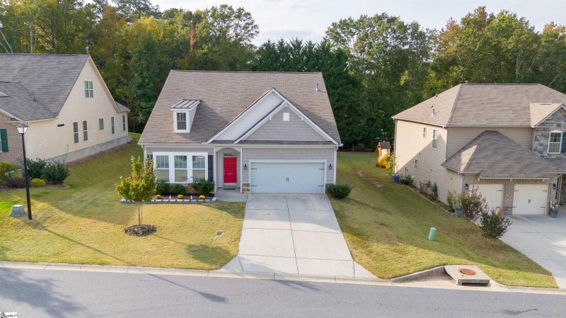 Property image 2 at 201 Wildflower Road, Easley, SC 29642