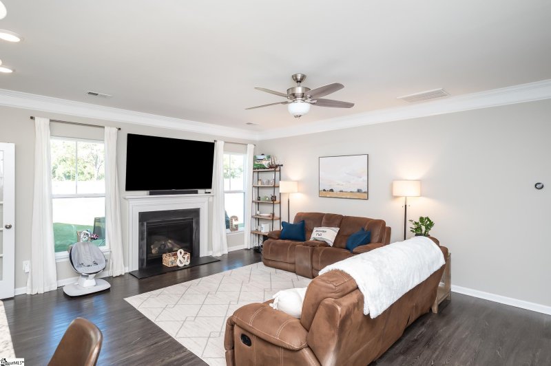 Property image 3 at 118 Parvin Court, Greenville, SC 29607