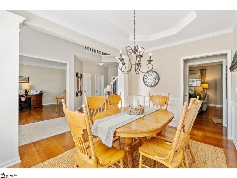 Property image 5 at 6 Breezewood Court, Greenville, SC 29607