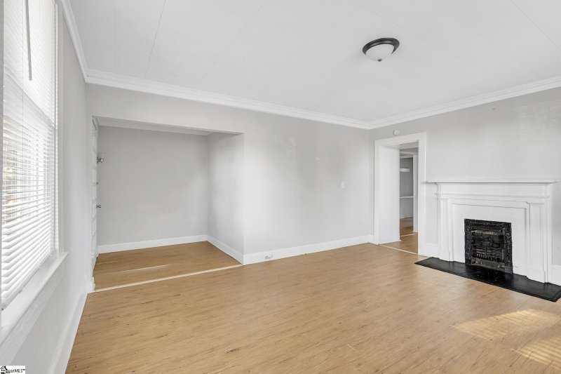 Property image 3 at 918 2nd Avenue, Greenville, SC 29611