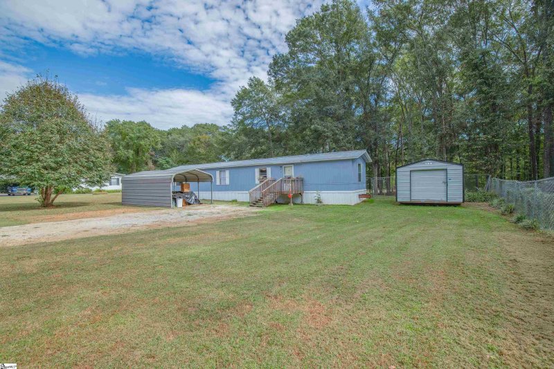 Property image 3 at 132 Shady Acres Circle, Greenville, SC 29611