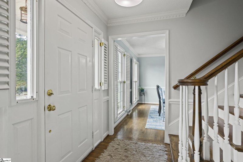 Property image 3 at 106 Bridgewood Avenue, Taylors, SC 29687