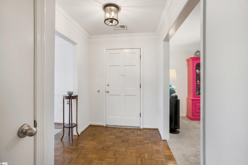 Property image 3 at 925 Cleveland Street, Greenville, SC 29601