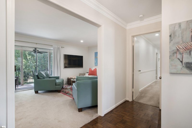 Property image 4 at 925 Cleveland Street, Greenville, SC 29601