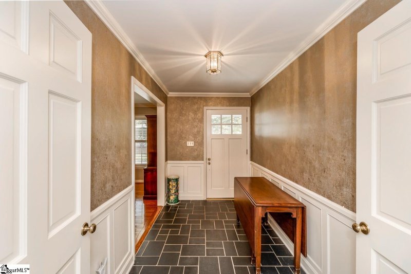 Property image 3 at 140 Fernbrook Circle, Spartanburg, SC 29307