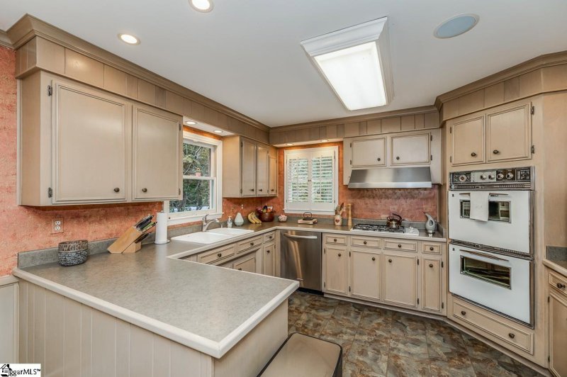 Property image 5 at 140 Fernbrook Circle, Spartanburg, SC 29307