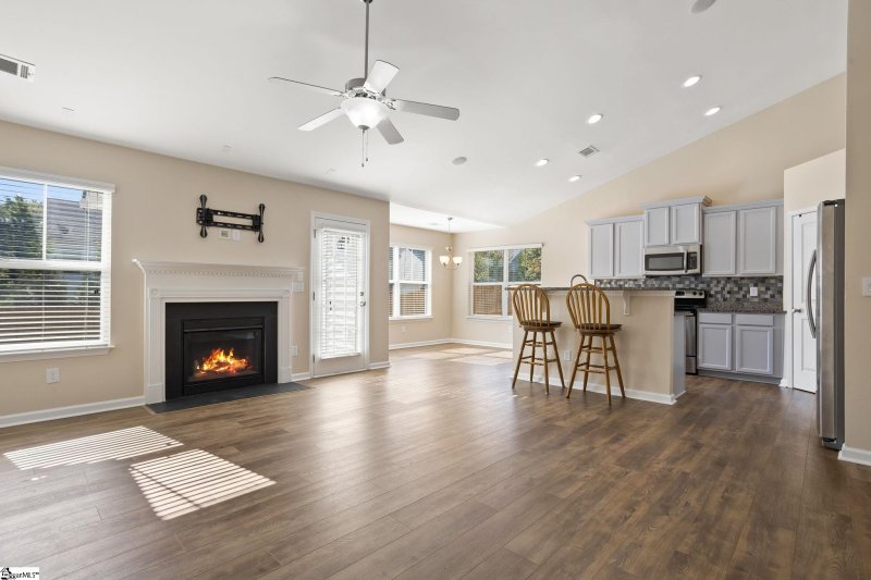 Property image 2 at 212 Stonebury Drive, Simpsonville, SC 29680