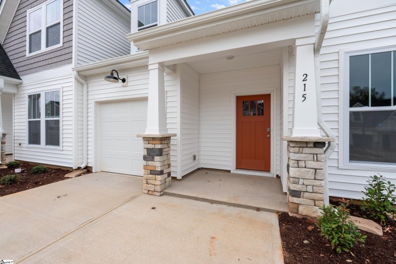 Property image 3 at 215 Woodhouse Way, Greenville, SC 29605